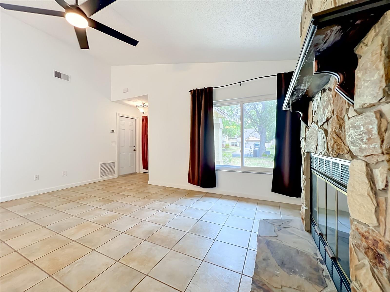 336 CANOE TRAIL LN, ORLANDO, FL, 32825