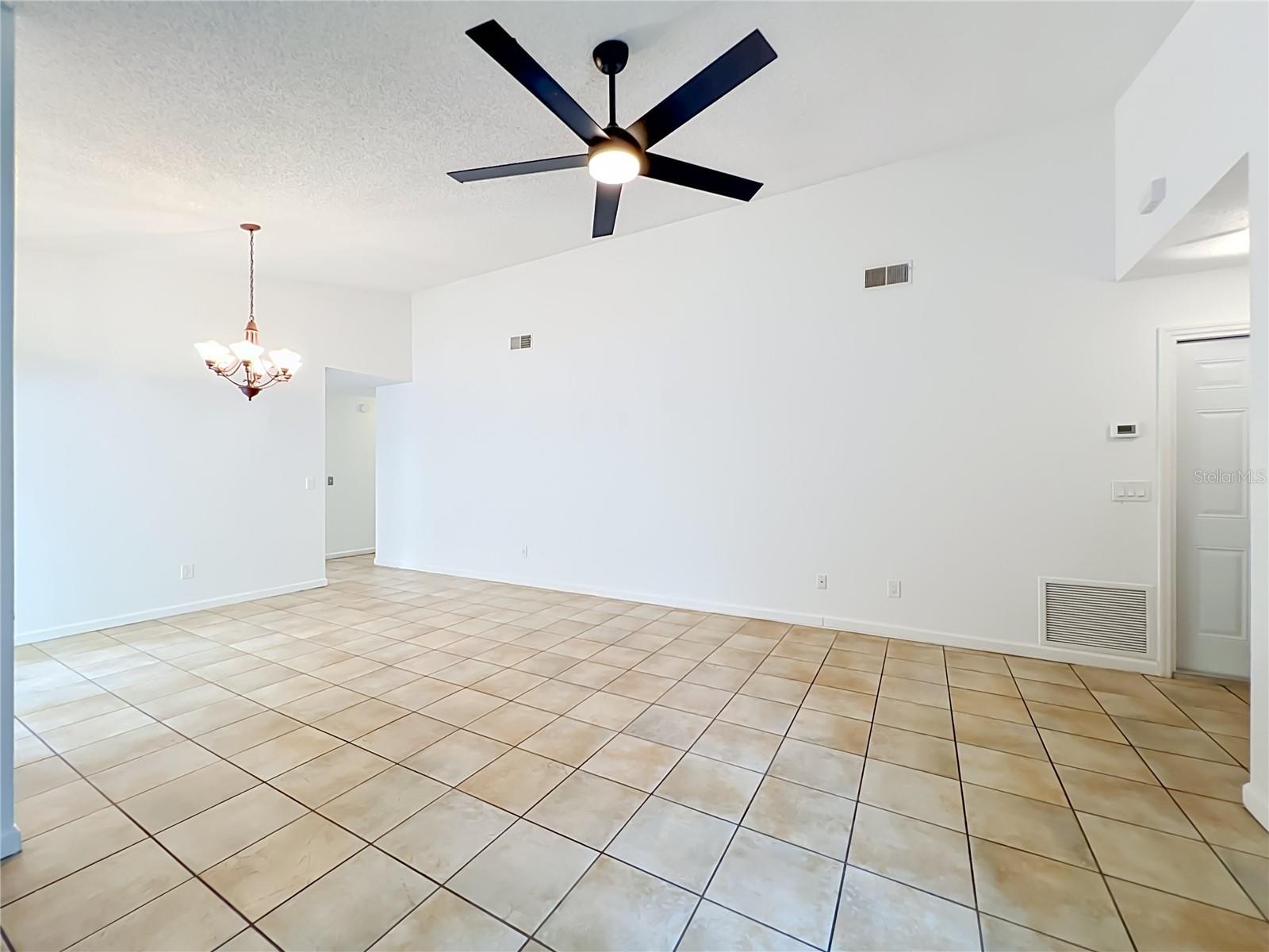 336 CANOE TRAIL LN, ORLANDO, FL, 32825