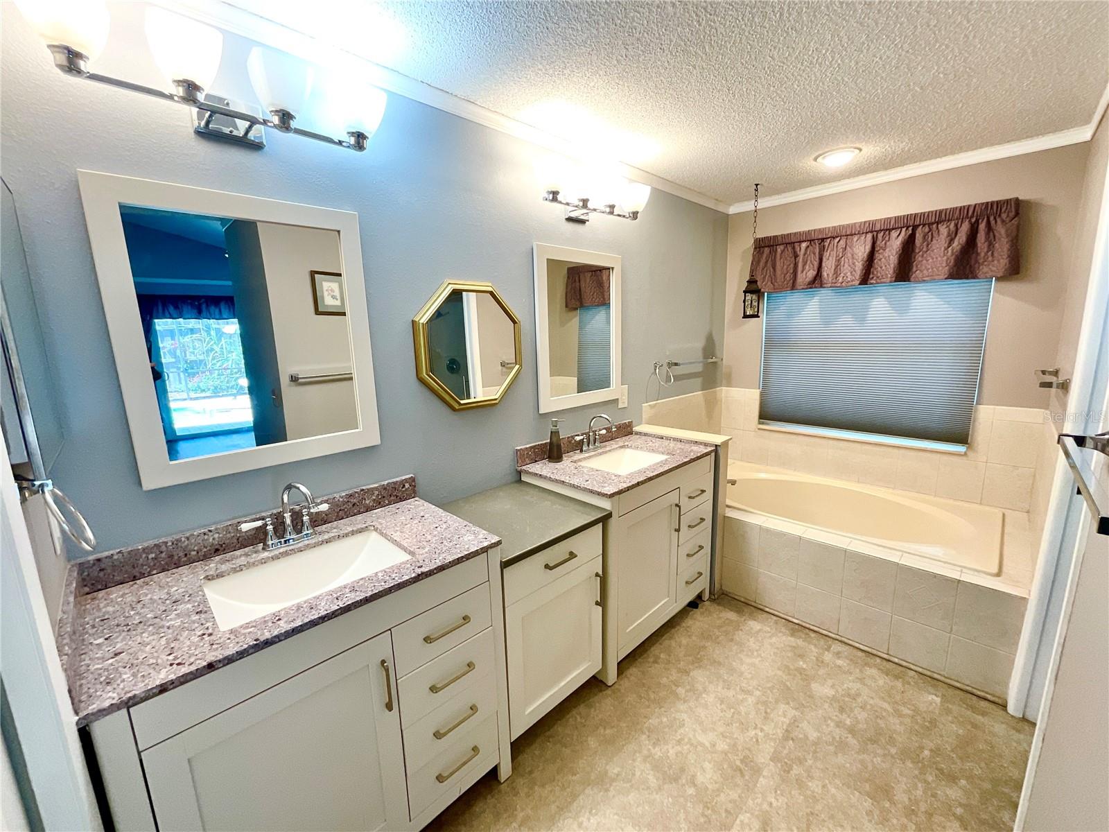 2913 LONGBROOKE WAY, CLEARWATER, FL, 33760