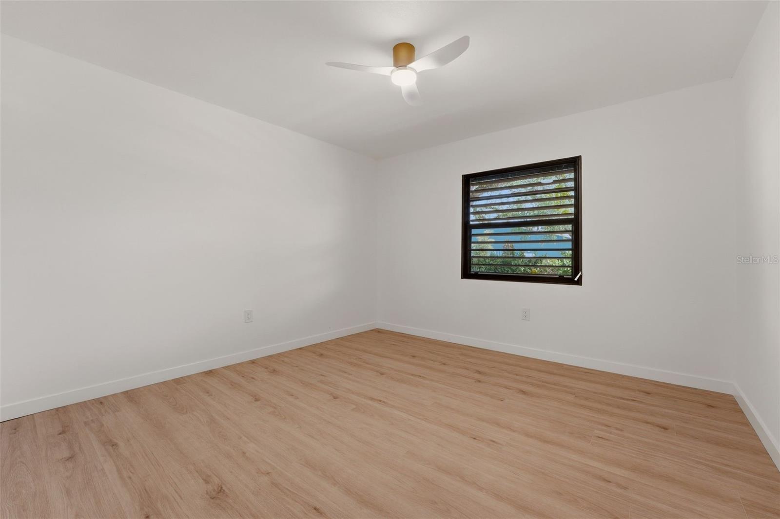 3692 GLEN OAKS MANOR DR, SARASOTA, FL, 34232
