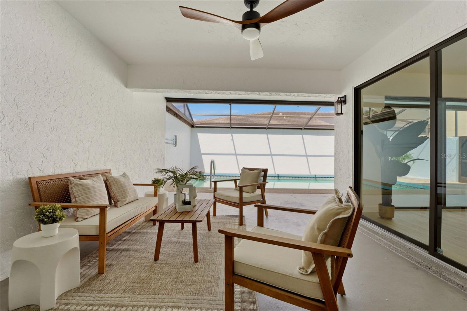 3692 GLEN OAKS MANOR DR, SARASOTA, FL, 34232
