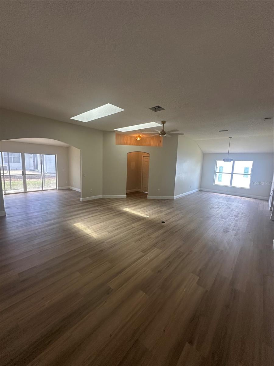 1012 DIEGO CT, LADY LAKE, FL, 32159