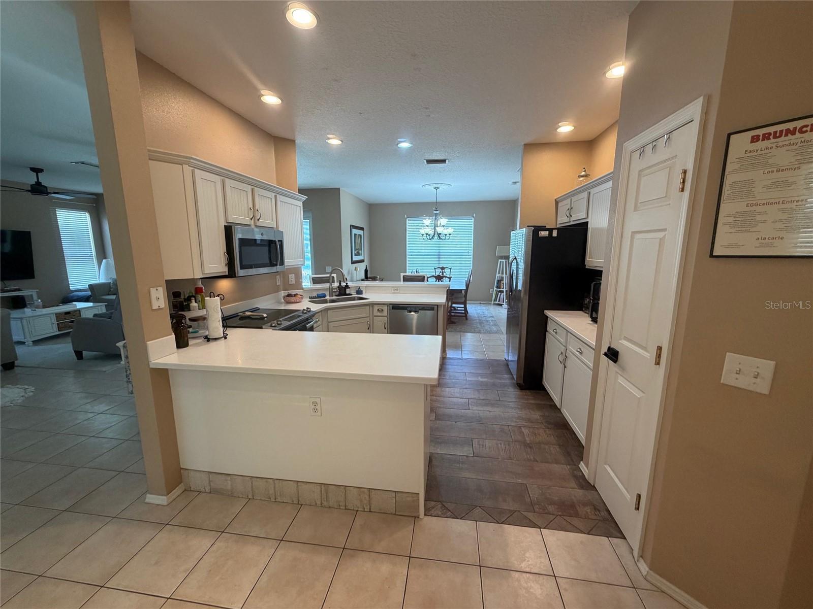 217 36TH ST NE, BRADENTON, FL, 34208