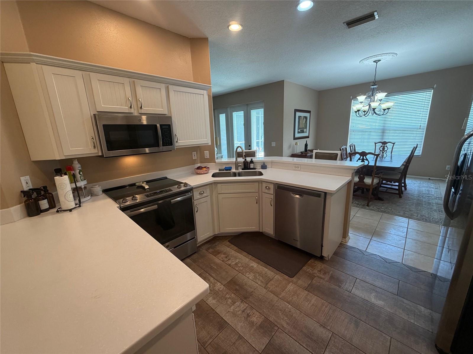 217 36TH ST NE, BRADENTON, FL, 34208
