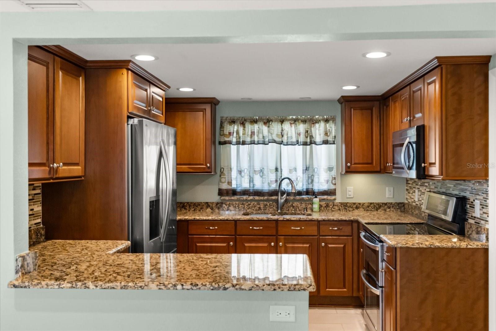 620 JACARANDA ST, DUNEDIN, FL, 34698