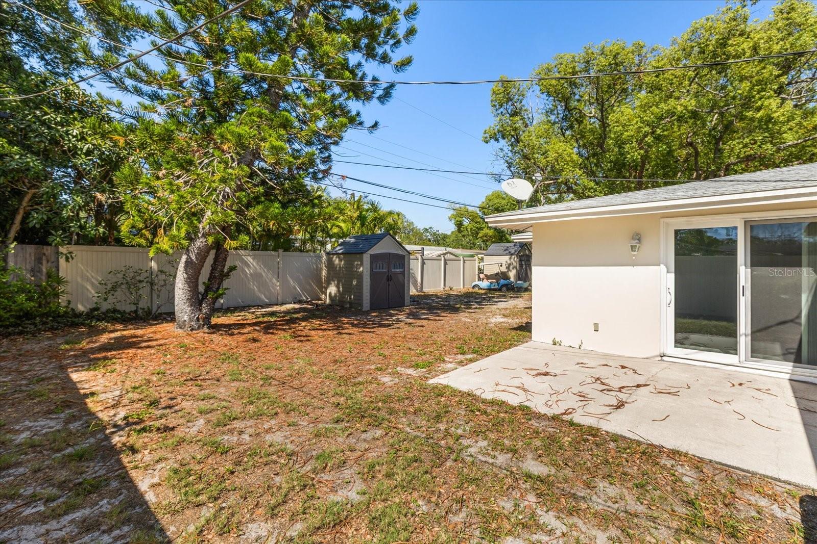 620 JACARANDA ST, DUNEDIN, FL, 34698