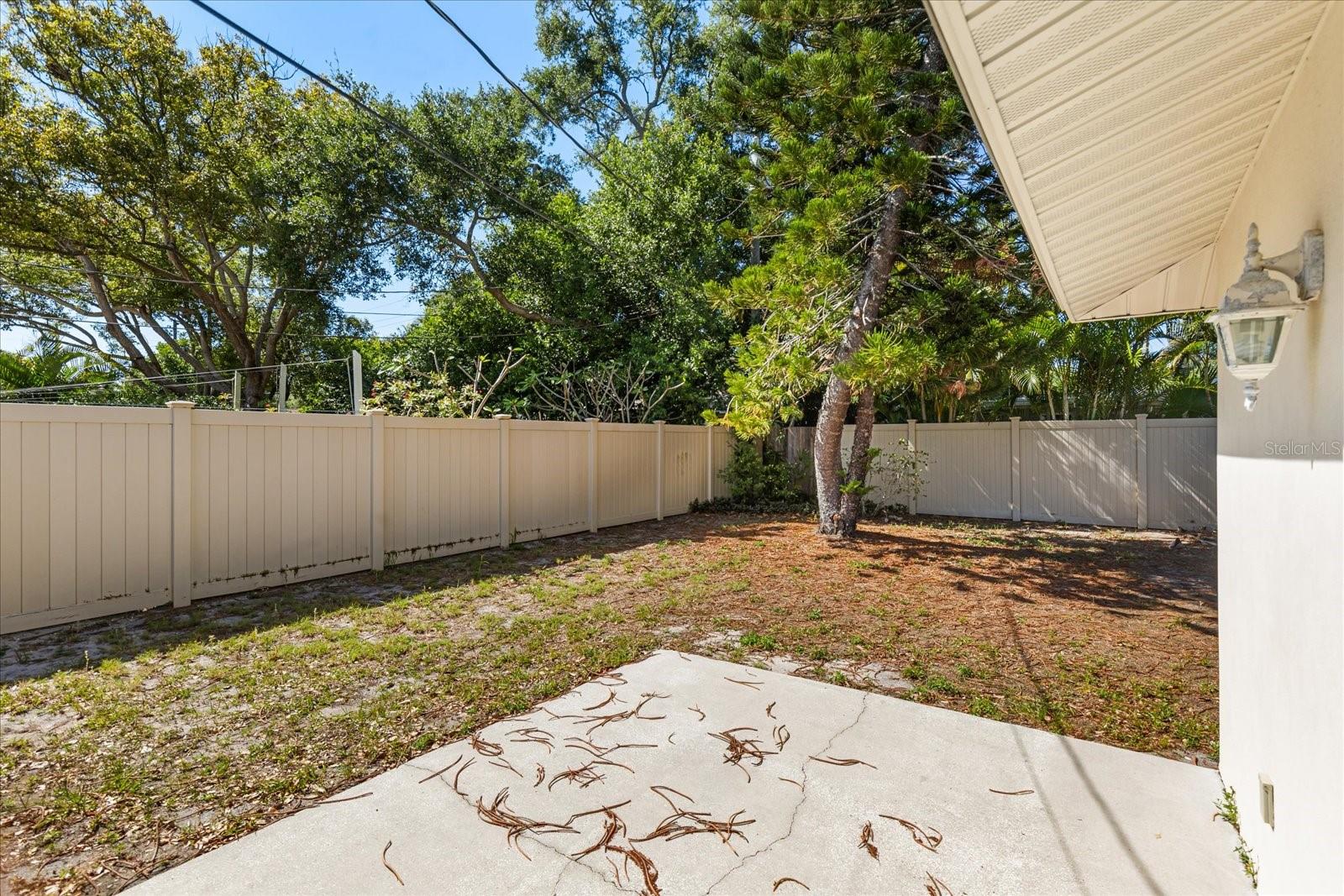 620 JACARANDA ST, DUNEDIN, FL, 34698
