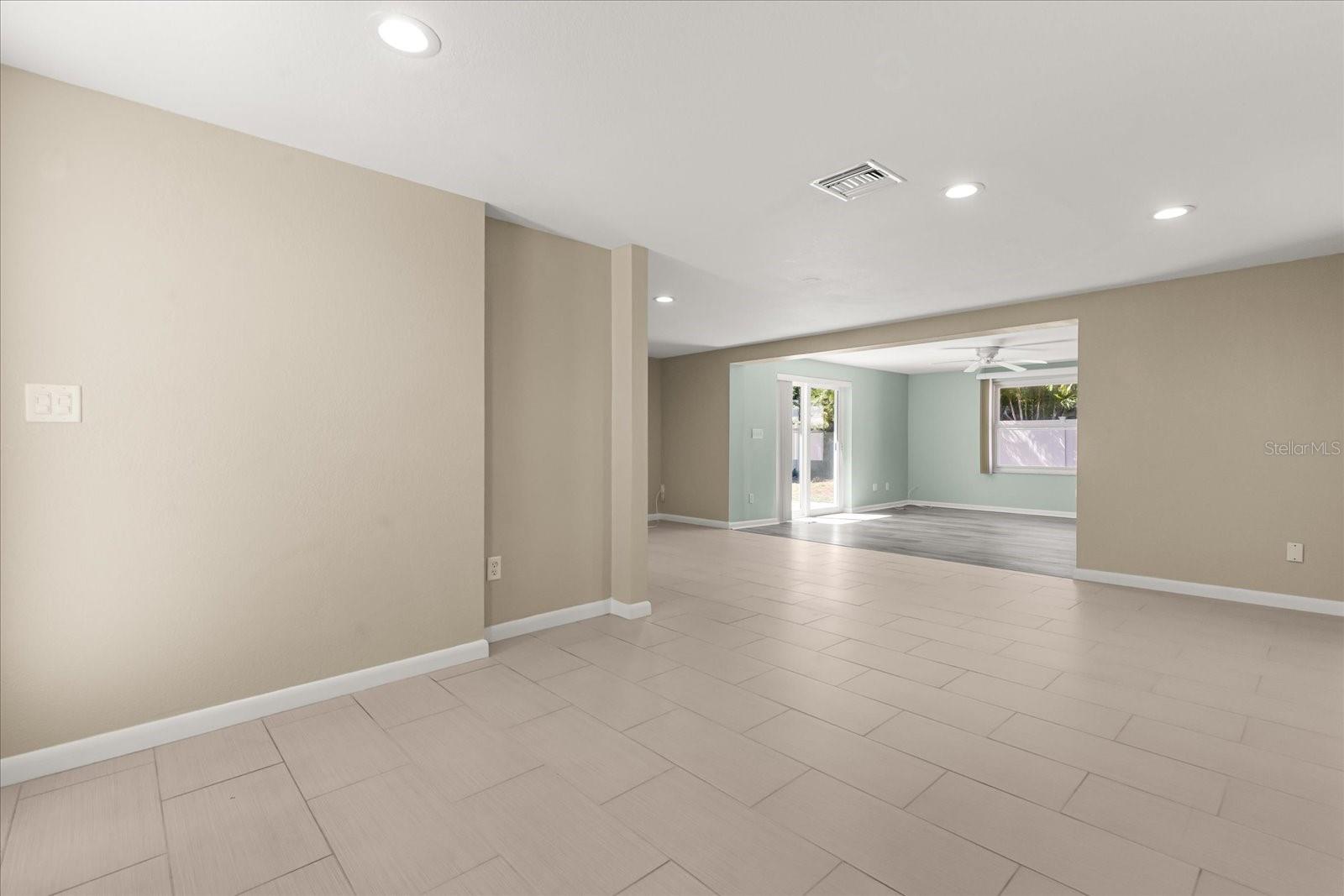 620 JACARANDA ST, DUNEDIN, FL, 34698