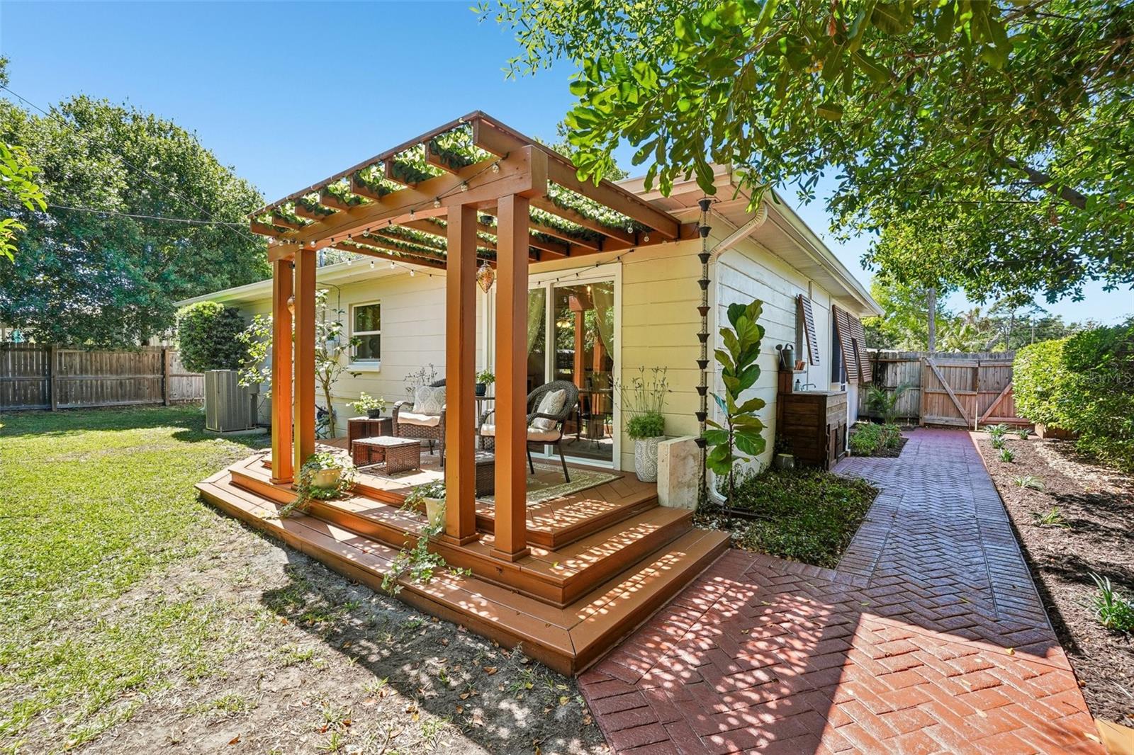5389 55TH AVE N, ST PETERSBURG, FL, 33709