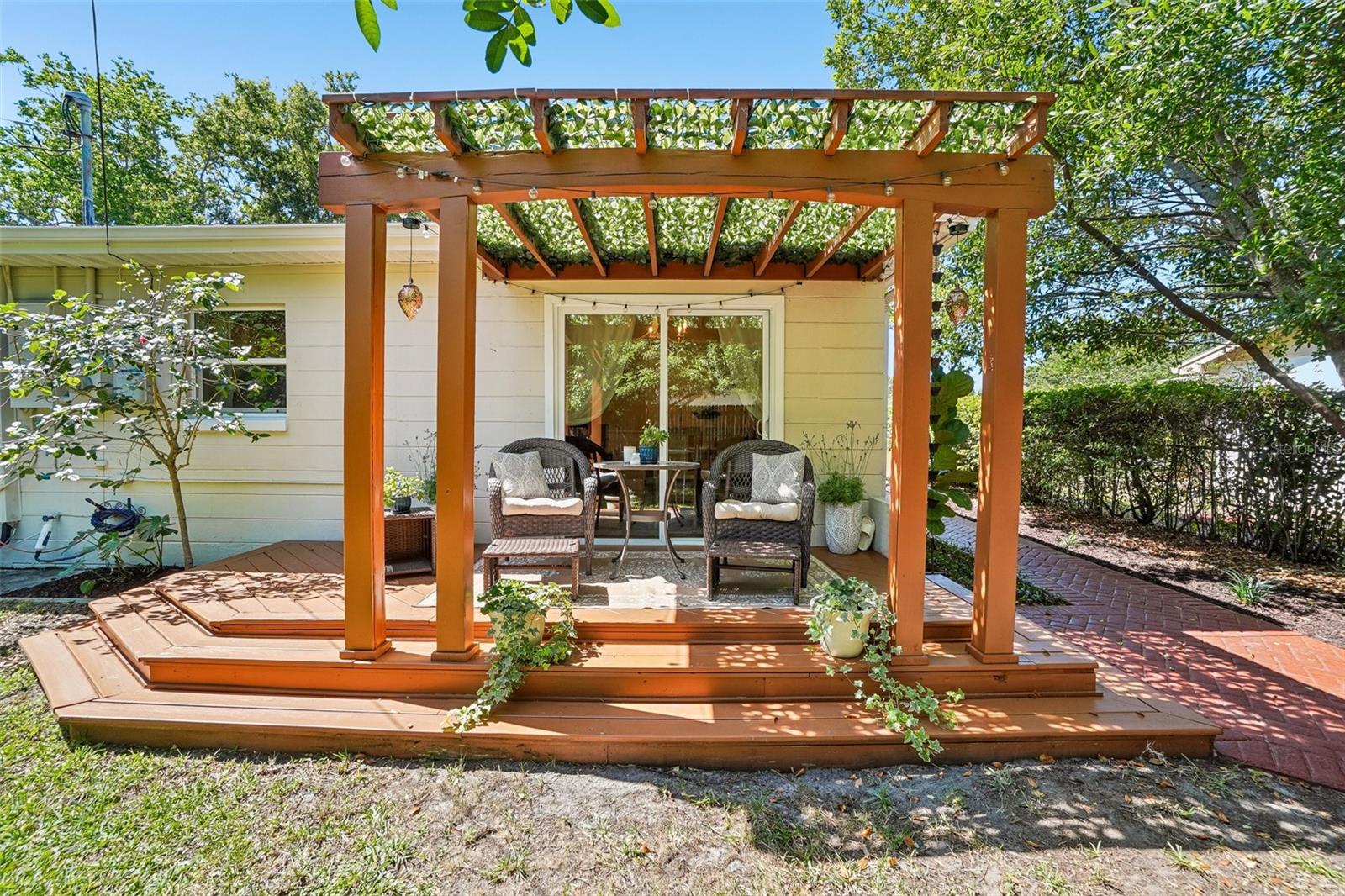 5389 55TH AVE N, ST PETERSBURG, FL, 33709