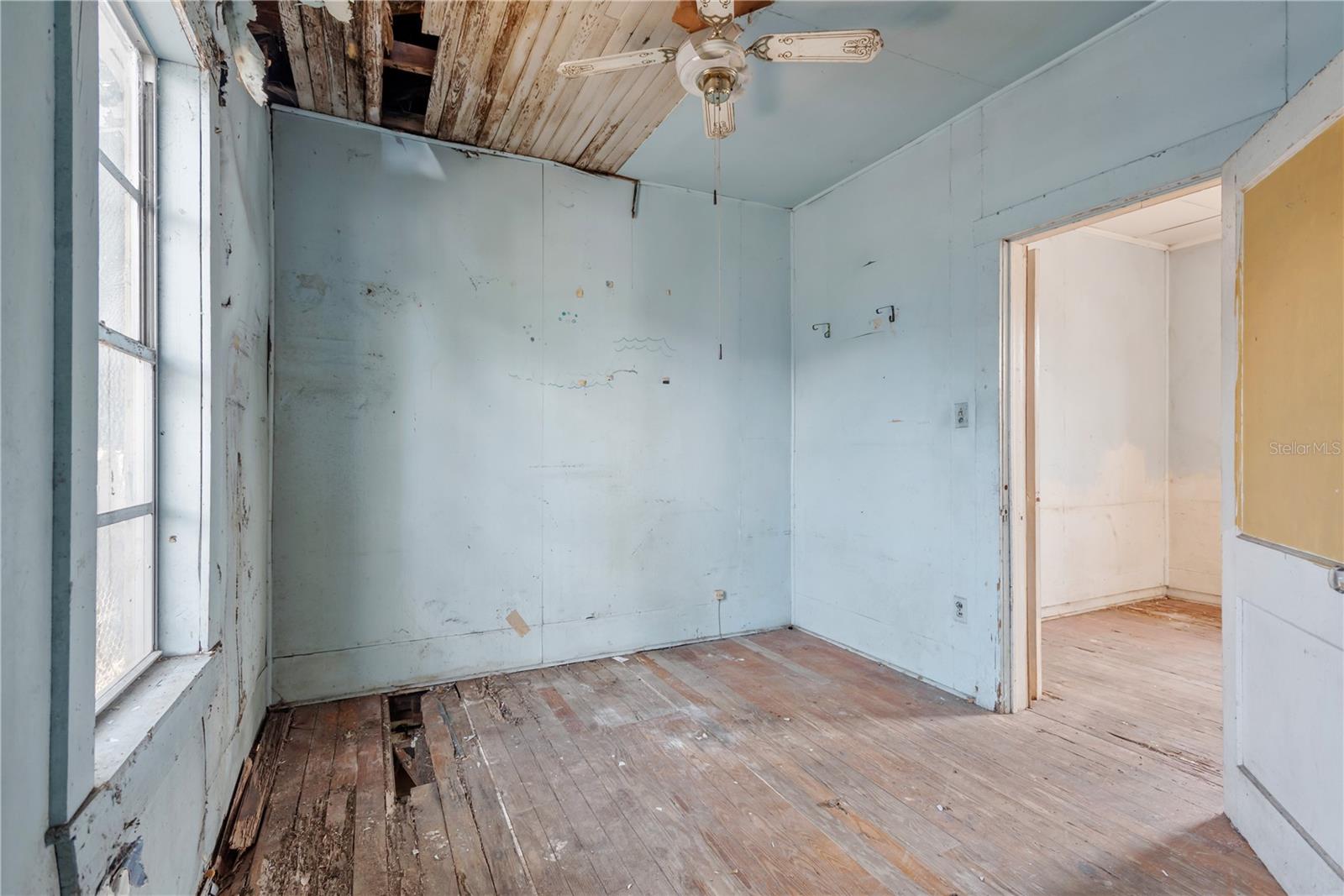 2505 E 17TH AVE, TAMPA, FL, 33605