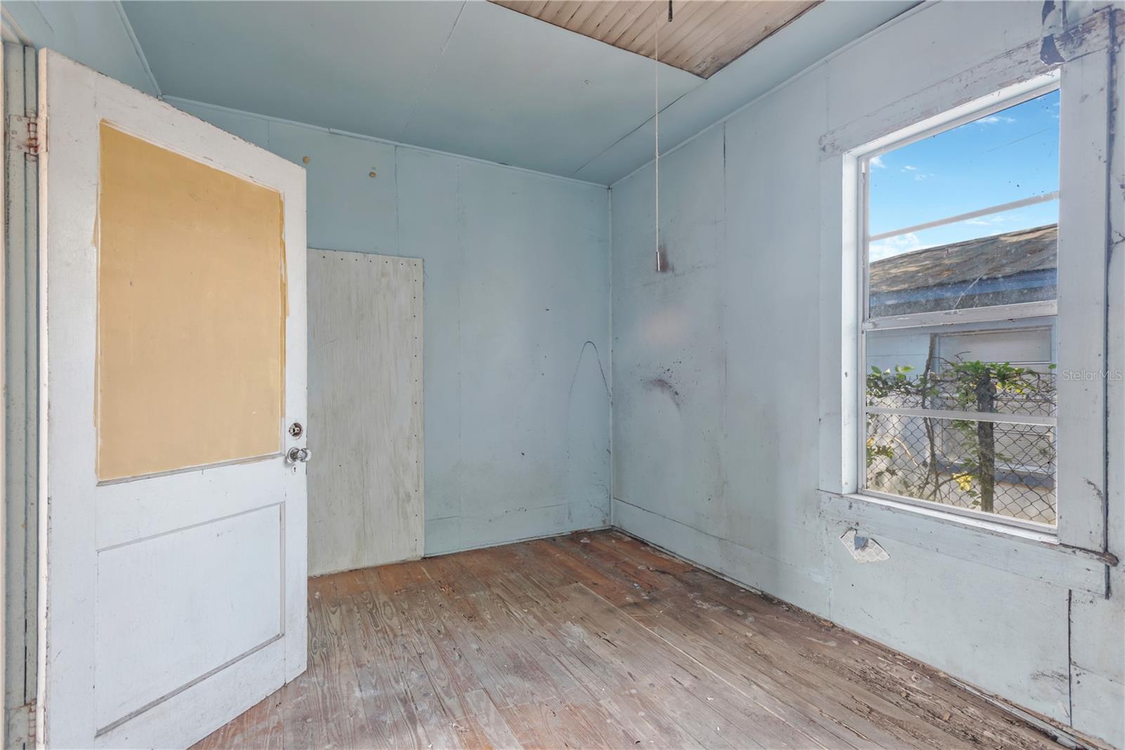 2505 E 17TH AVE, TAMPA, FL, 33605