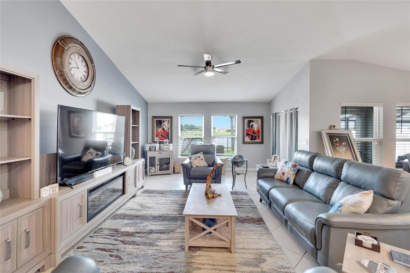 11355 LELAND GROVES DR, RIVERVIEW, FL, 33579