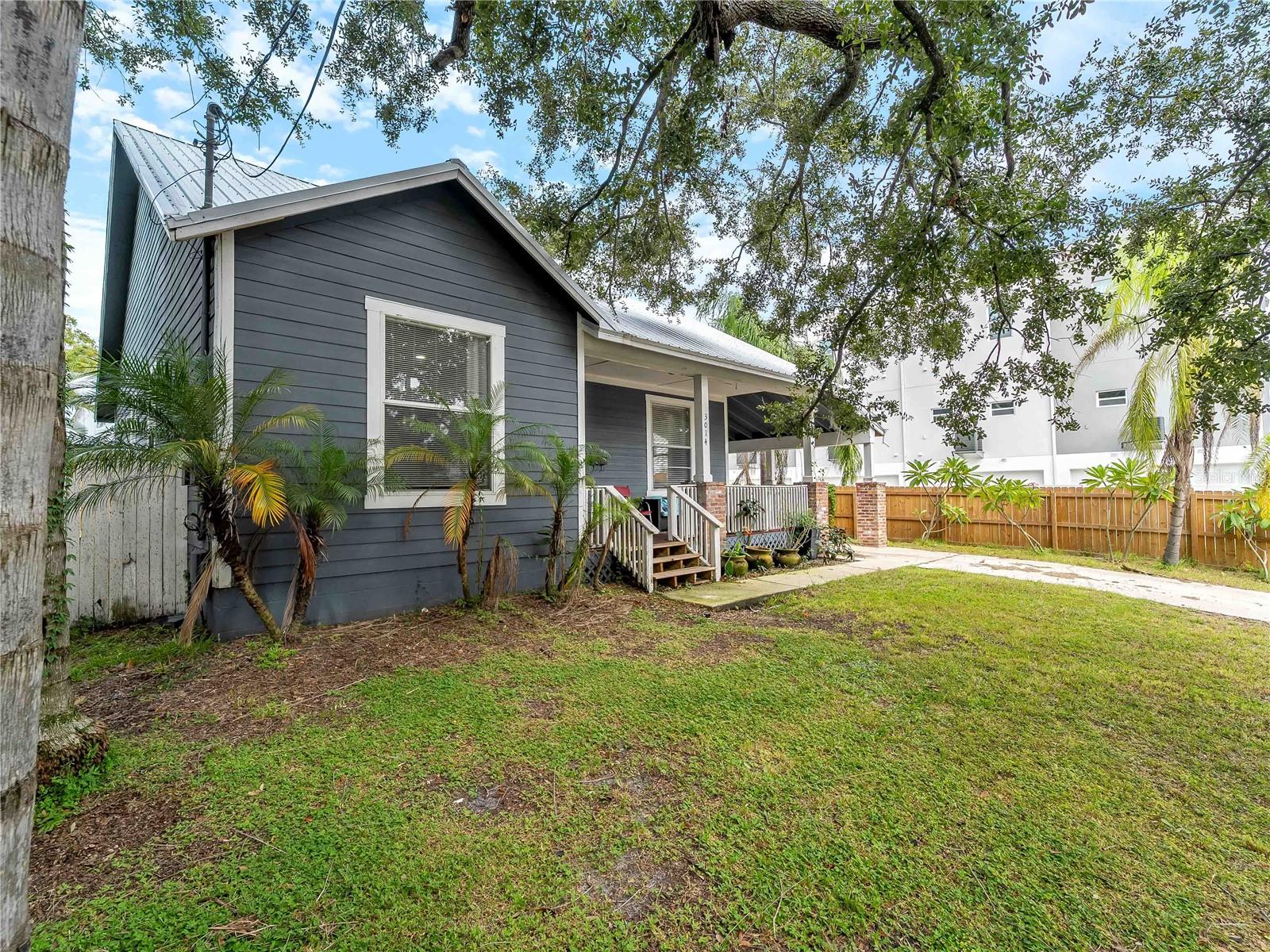 3014 N TAMPA ST, TAMPA, FL, 33603