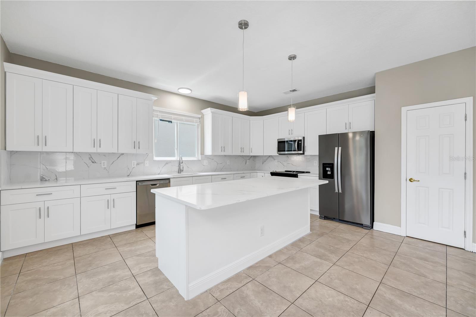 200 ANDOVER DR, DAVENPORT, FL, 33897
