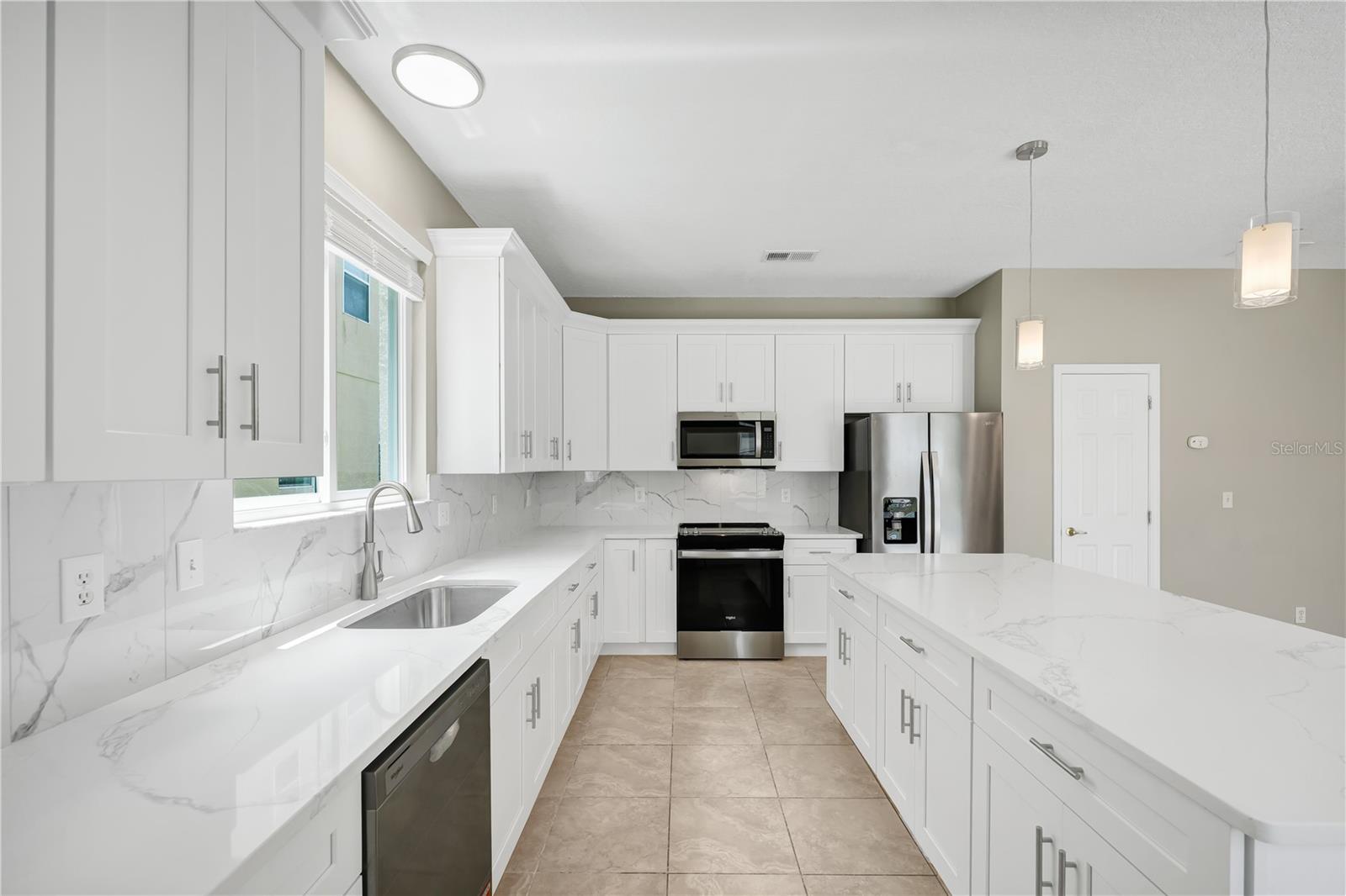 200 ANDOVER DR, DAVENPORT, FL, 33897