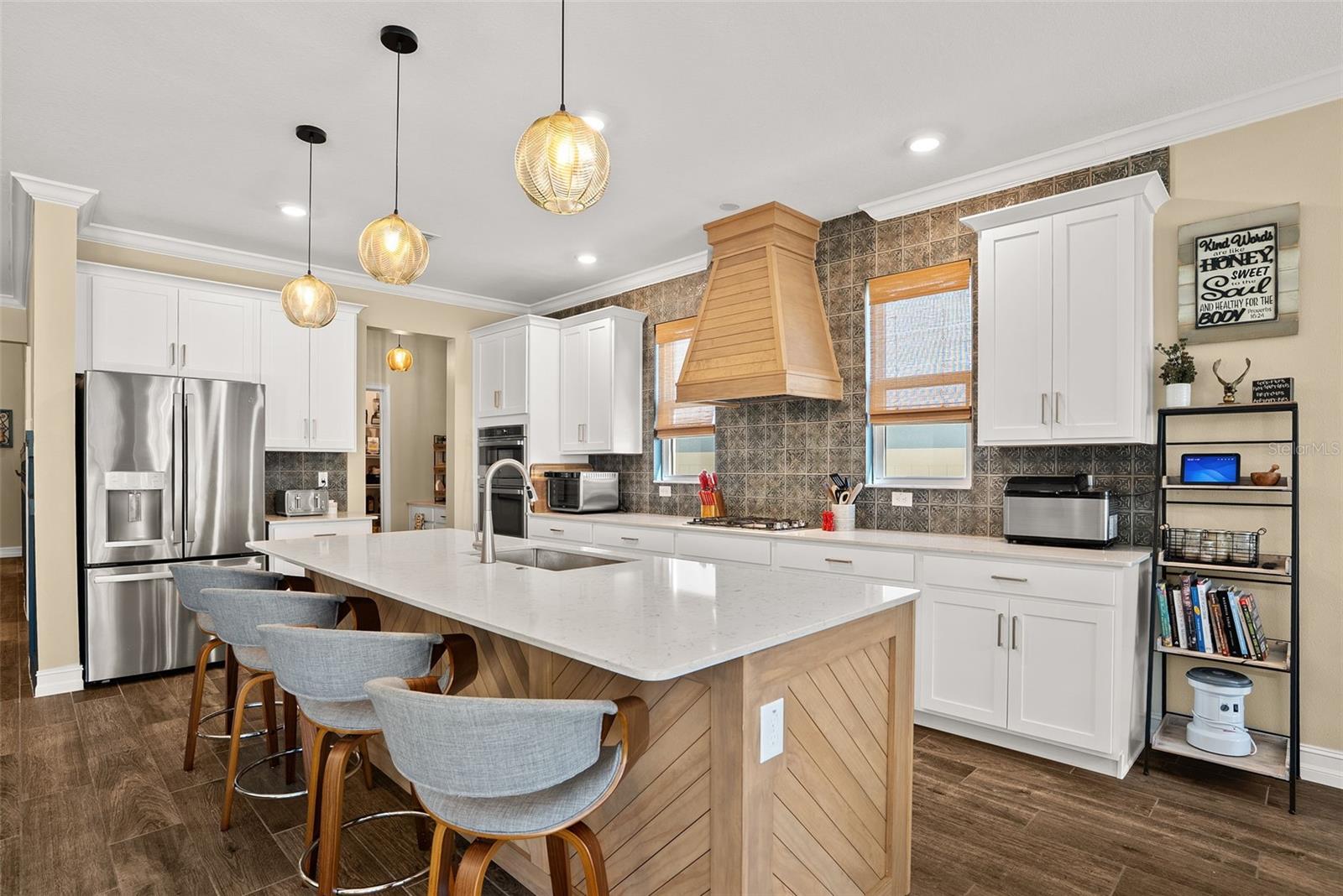 22294 STORYBOOK CABIN WAY, LAND O LAKES, FL, 34637