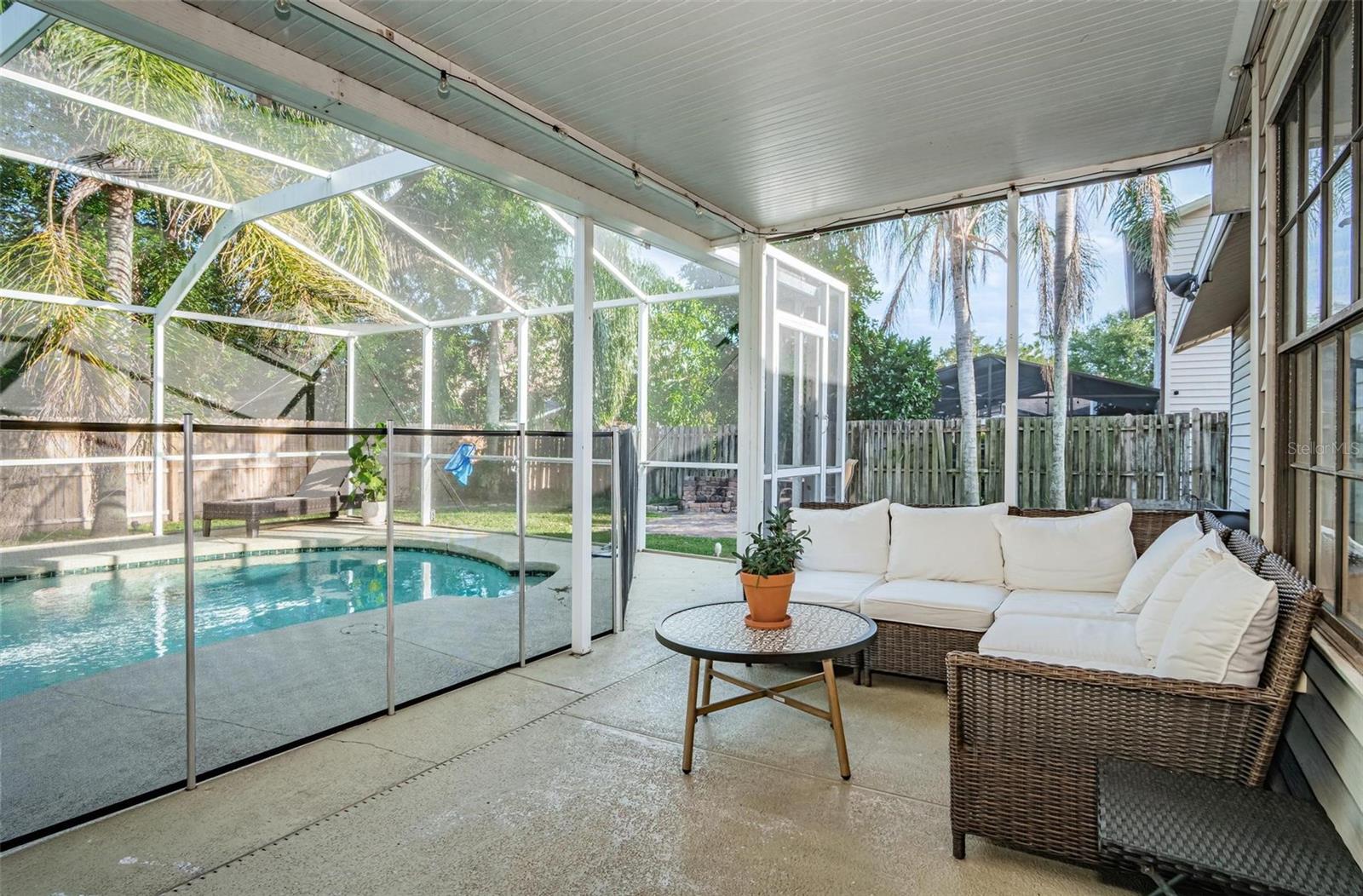 1806 RIVER CROSSING DR, VALRICO, FL, 33596