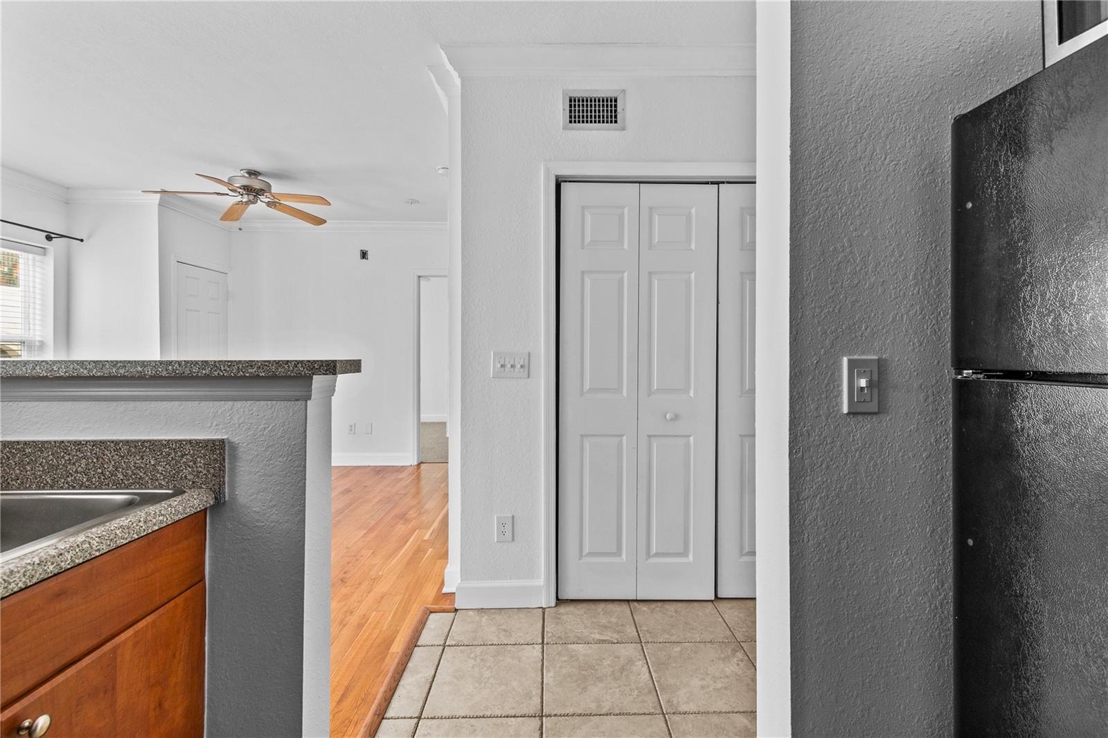 300 E SOUTH ST #2015, ORLANDO, FL, 32801