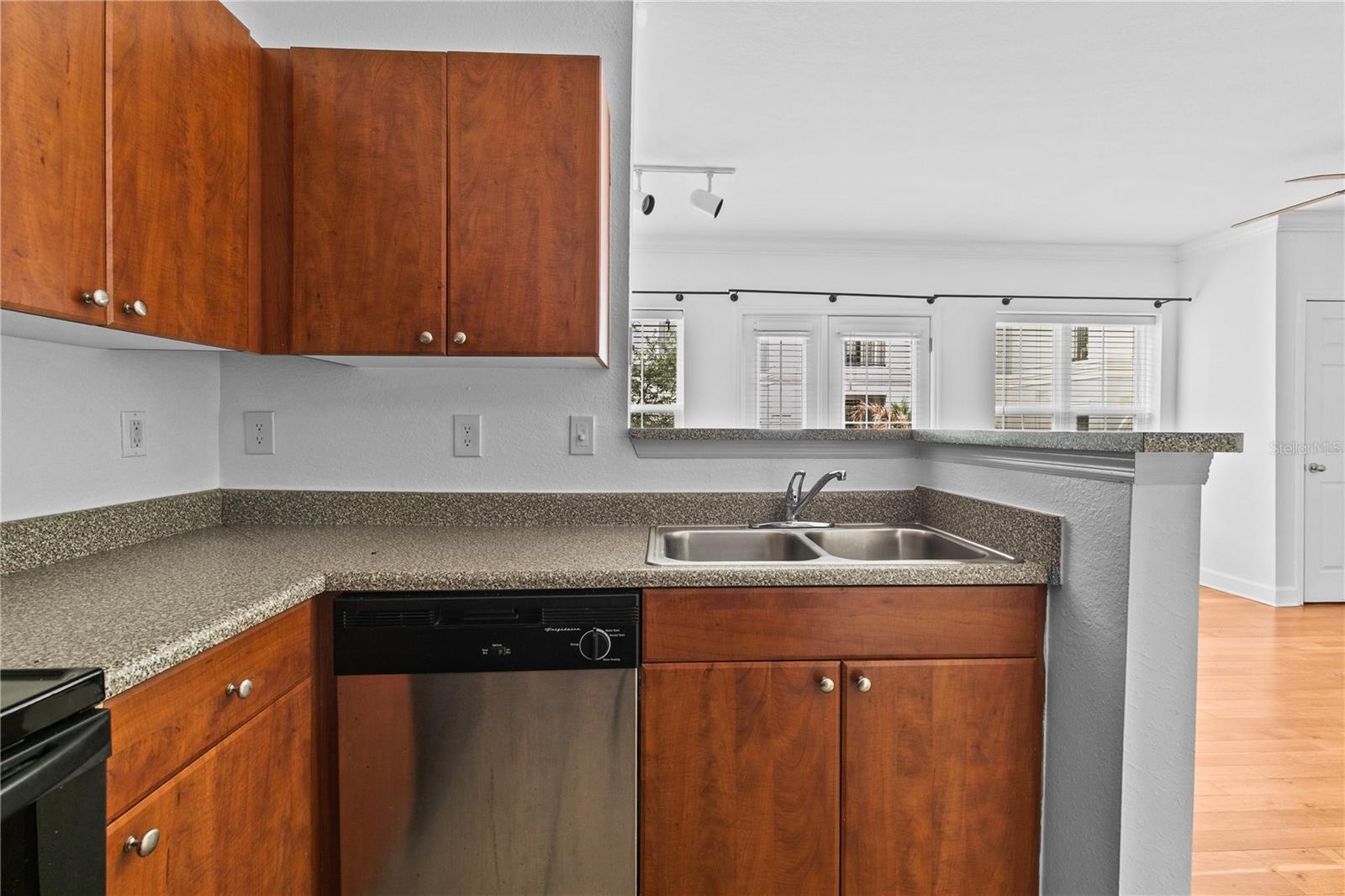 300 E SOUTH ST #2015, ORLANDO, FL, 32801