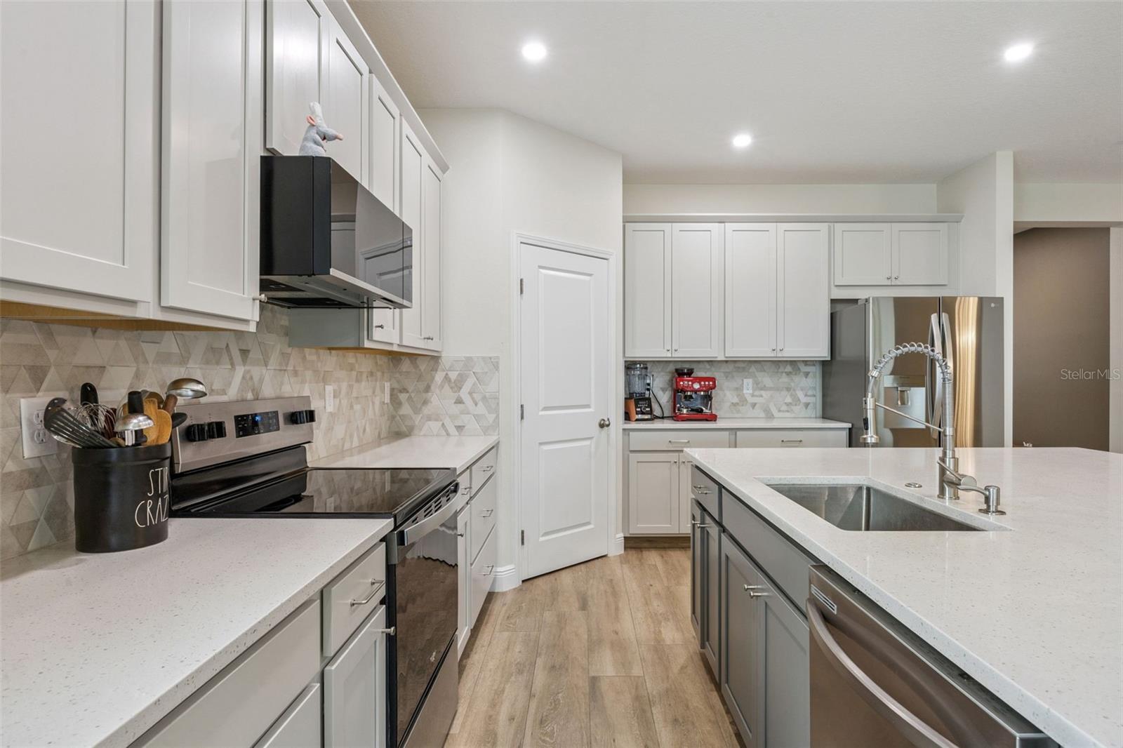 2101 AXEL ST, MINNEOLA, FL, 34715