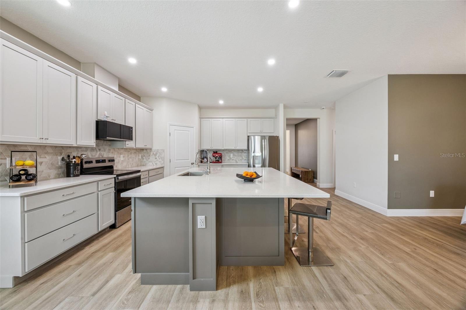 2101 AXEL ST, MINNEOLA, FL, 34715