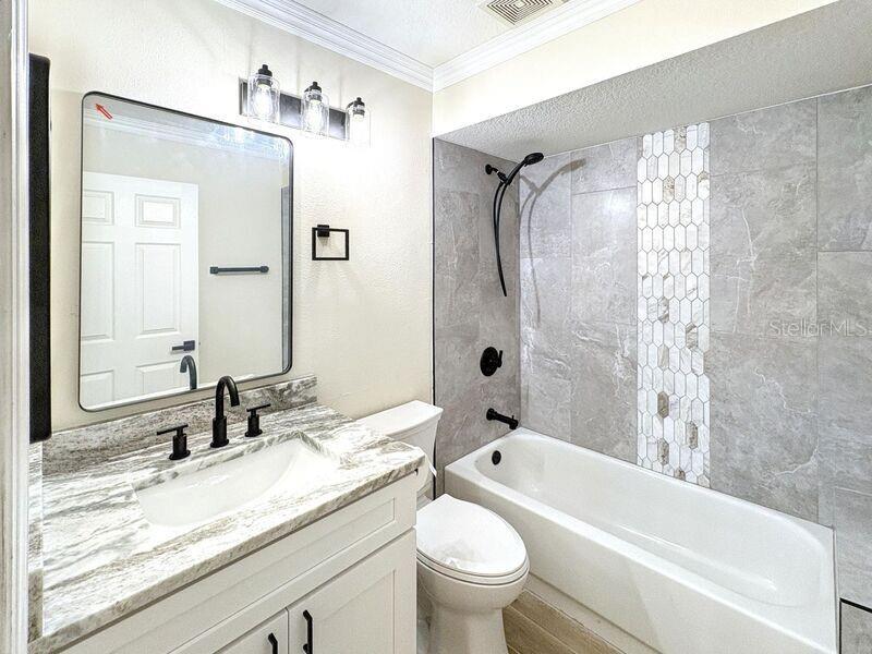 13634 LAKE POINT DR S, CLEARWATER, FL, 33762