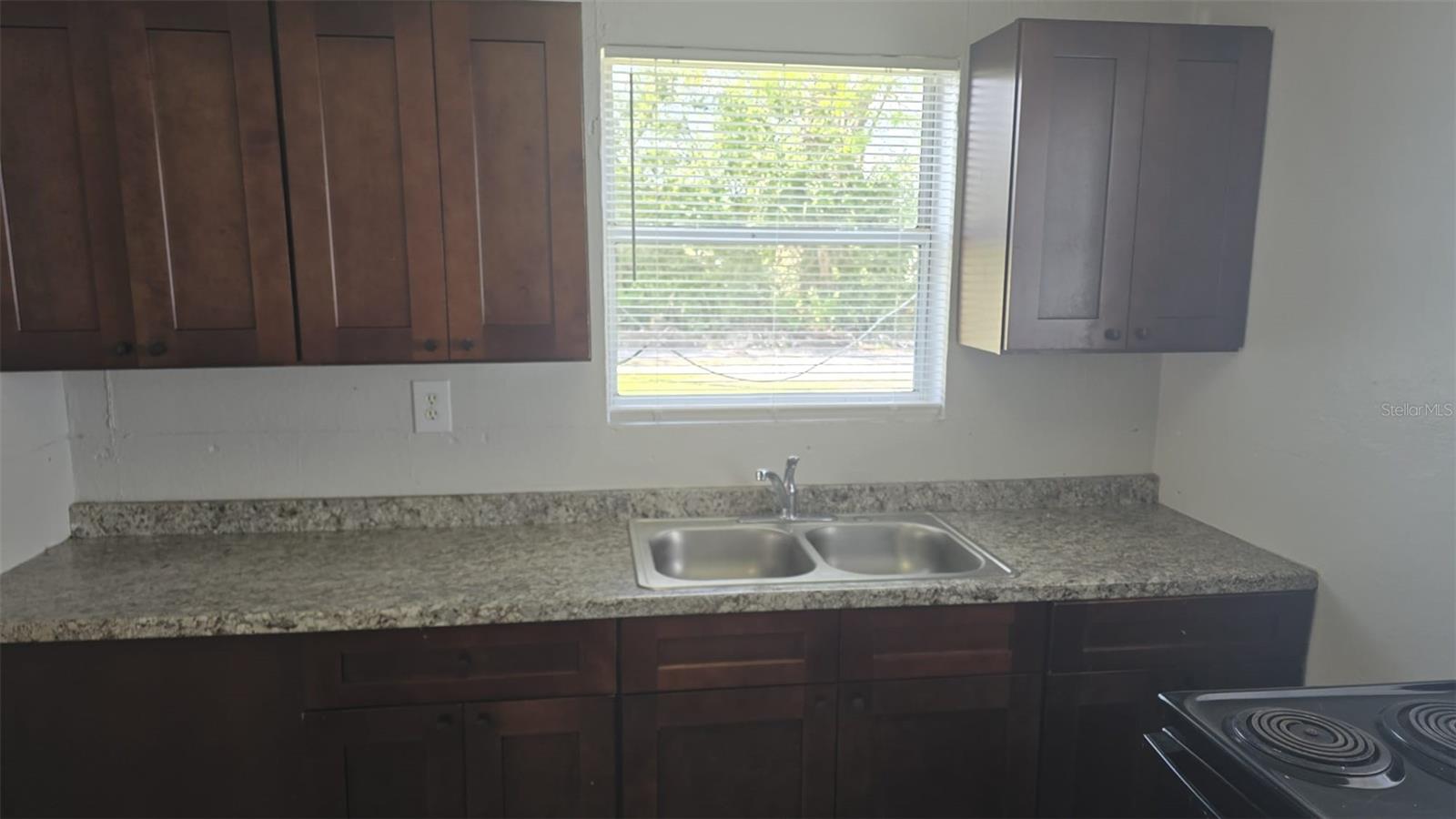 1011 NE 2ND ST, MULBERRY, FL, 33860