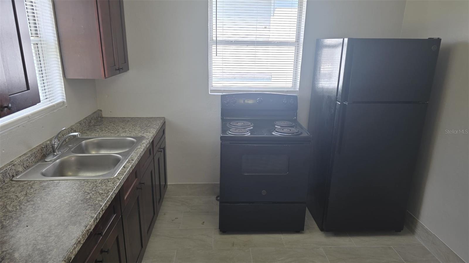 1011 NE 2ND ST, MULBERRY, FL, 33860