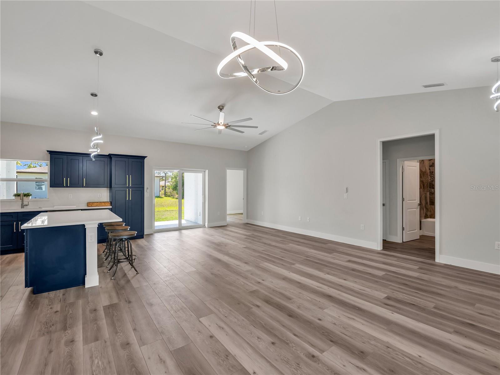 102 CHICKERING ST, PORT CHARLOTTE, FL, 33954