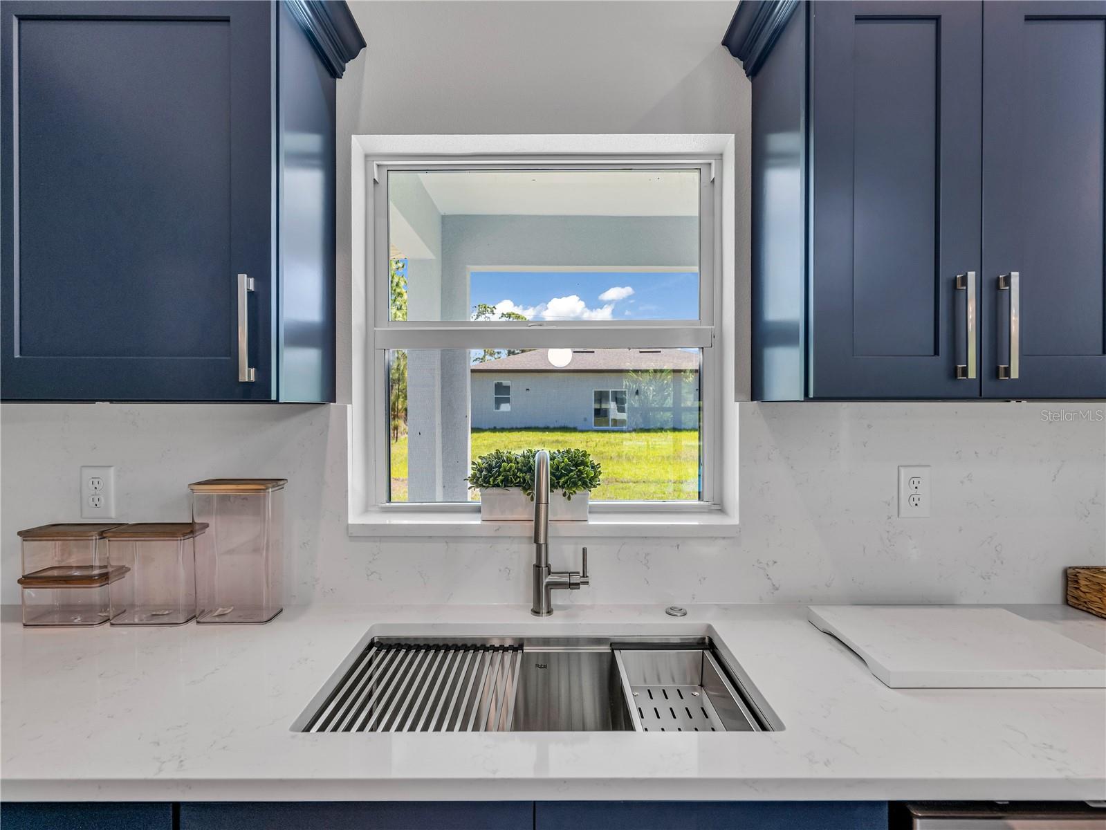 102 CHICKERING ST, PORT CHARLOTTE, FL, 33954