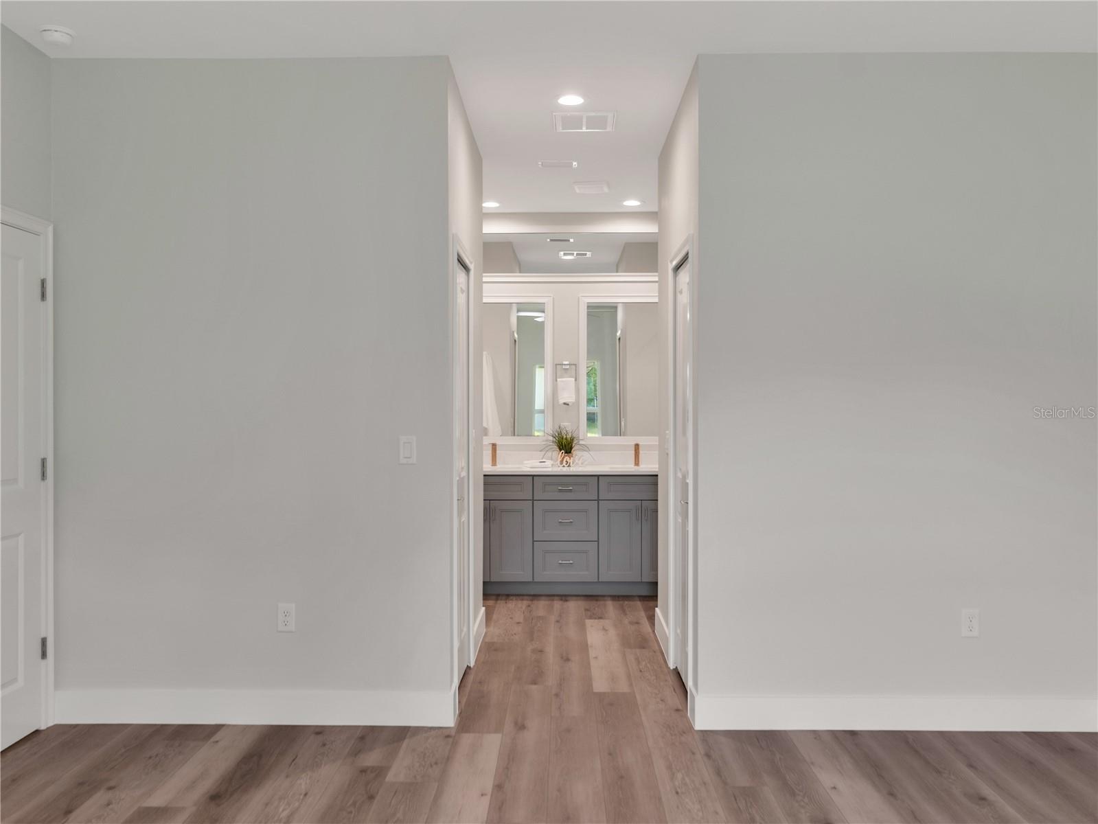 102 CHICKERING ST, PORT CHARLOTTE, FL, 33954