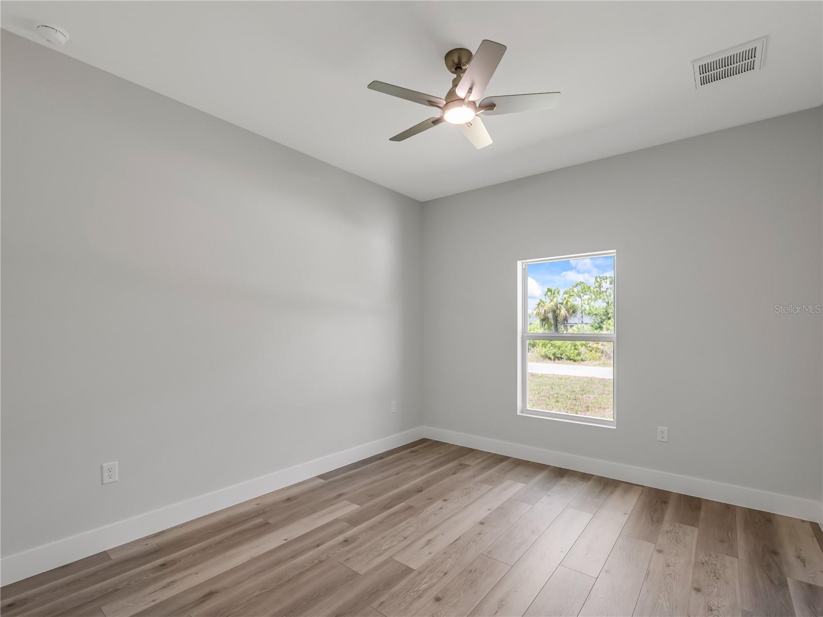102 CHICKERING ST, PORT CHARLOTTE, FL, 33954