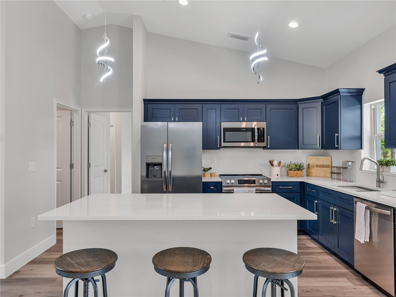 102 CHICKERING ST, PORT CHARLOTTE, FL, 33954