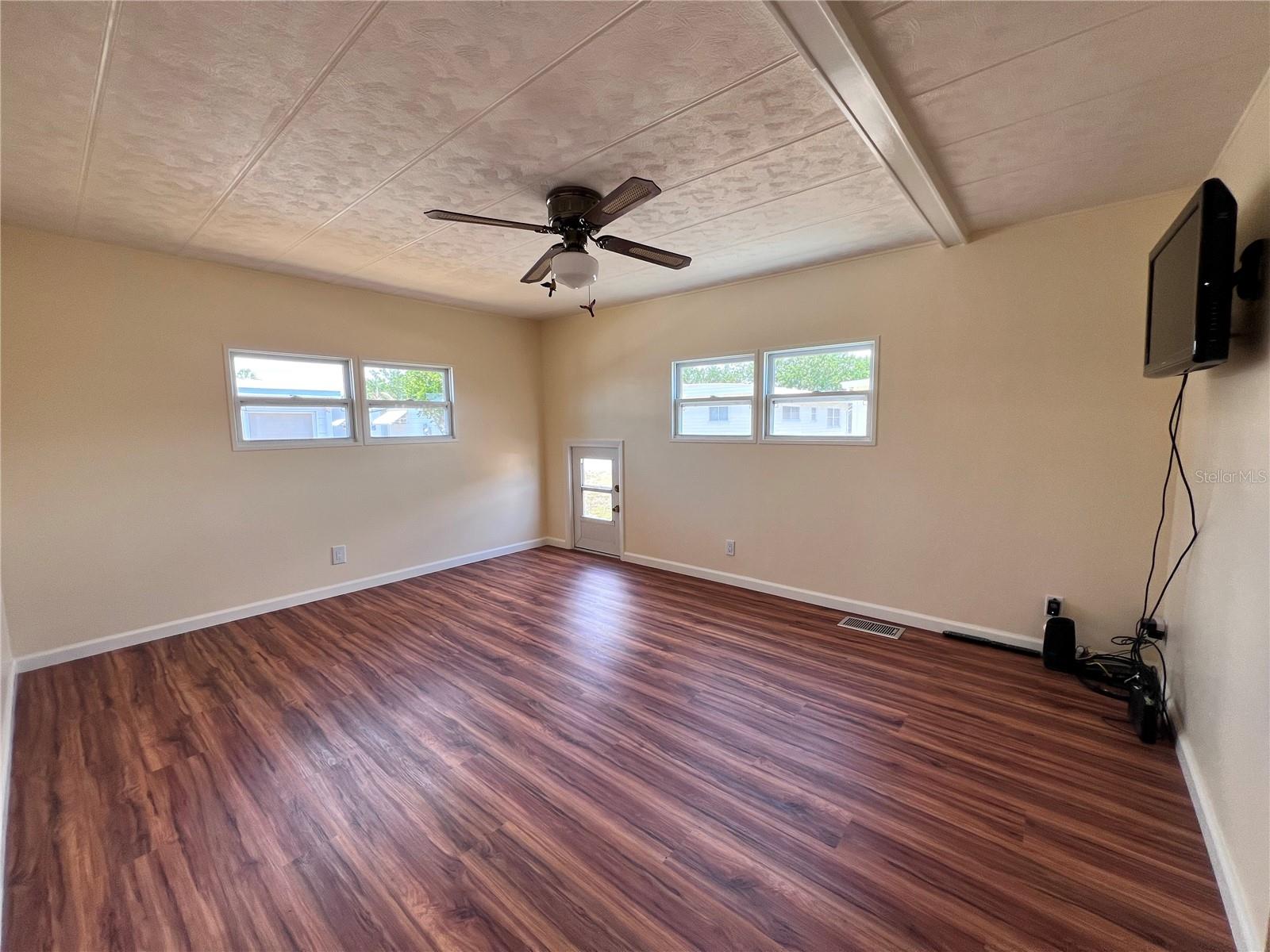 1100 BELCHER RD S #130, LARGO, FL, 33771