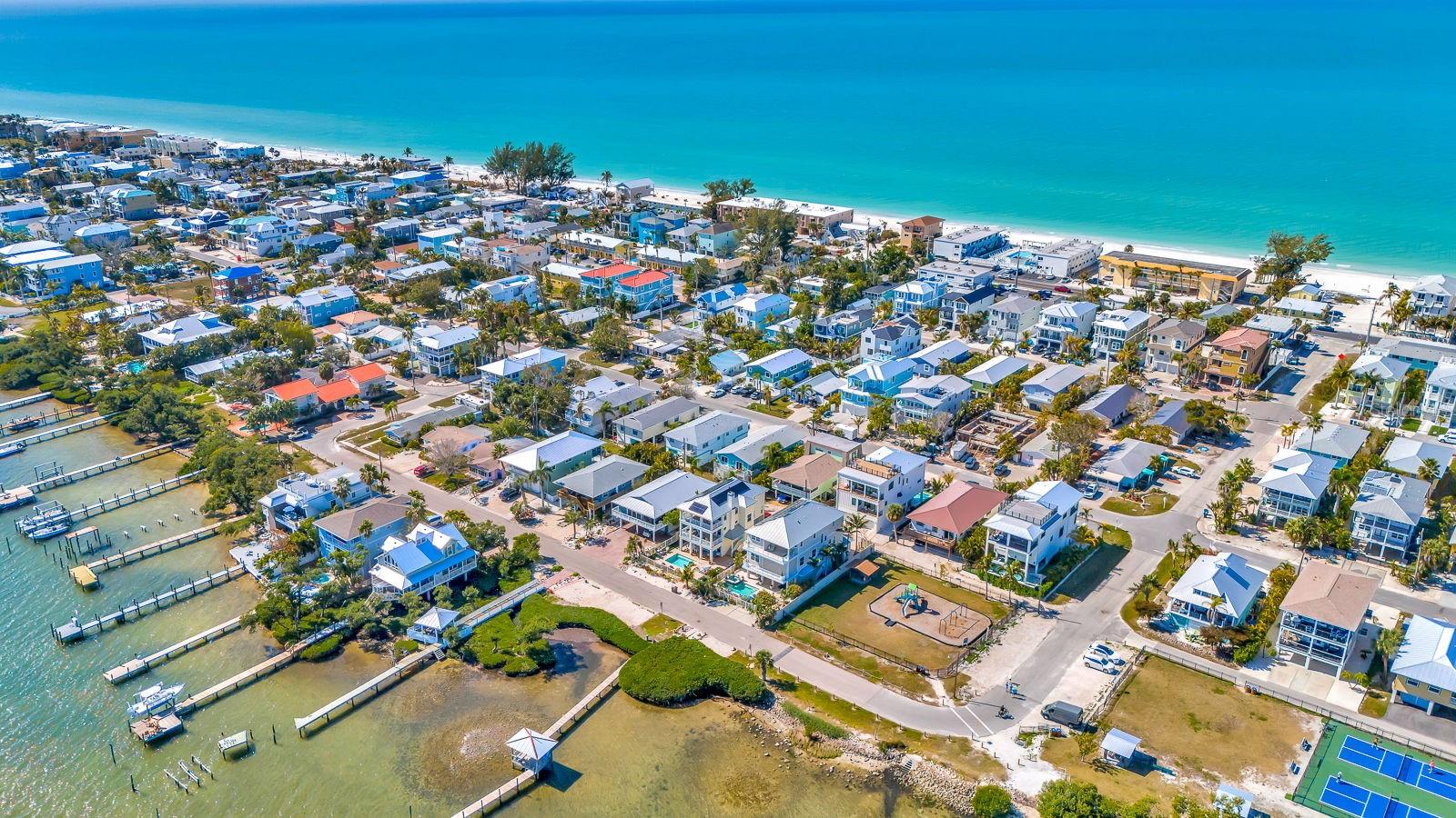 2409 AVENUE B, BRADENTON BEACH, FL, 34217