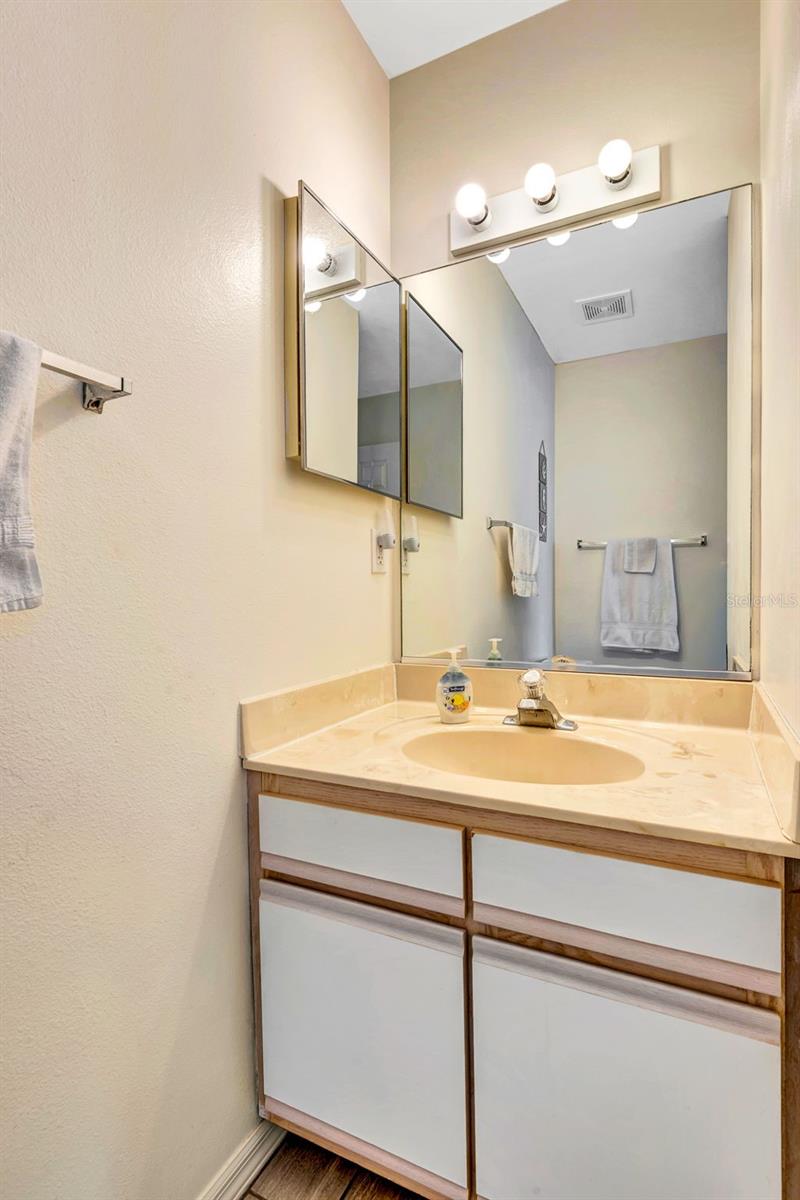 2409 AVENUE B, BRADENTON BEACH, FL, 34217