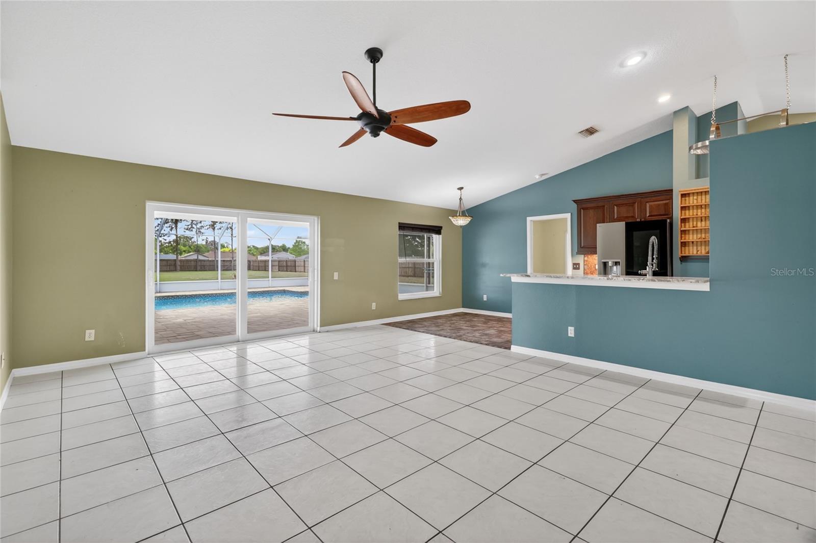 12119 COLONIAL ESTATES LN, RIVERVIEW, FL, 33579