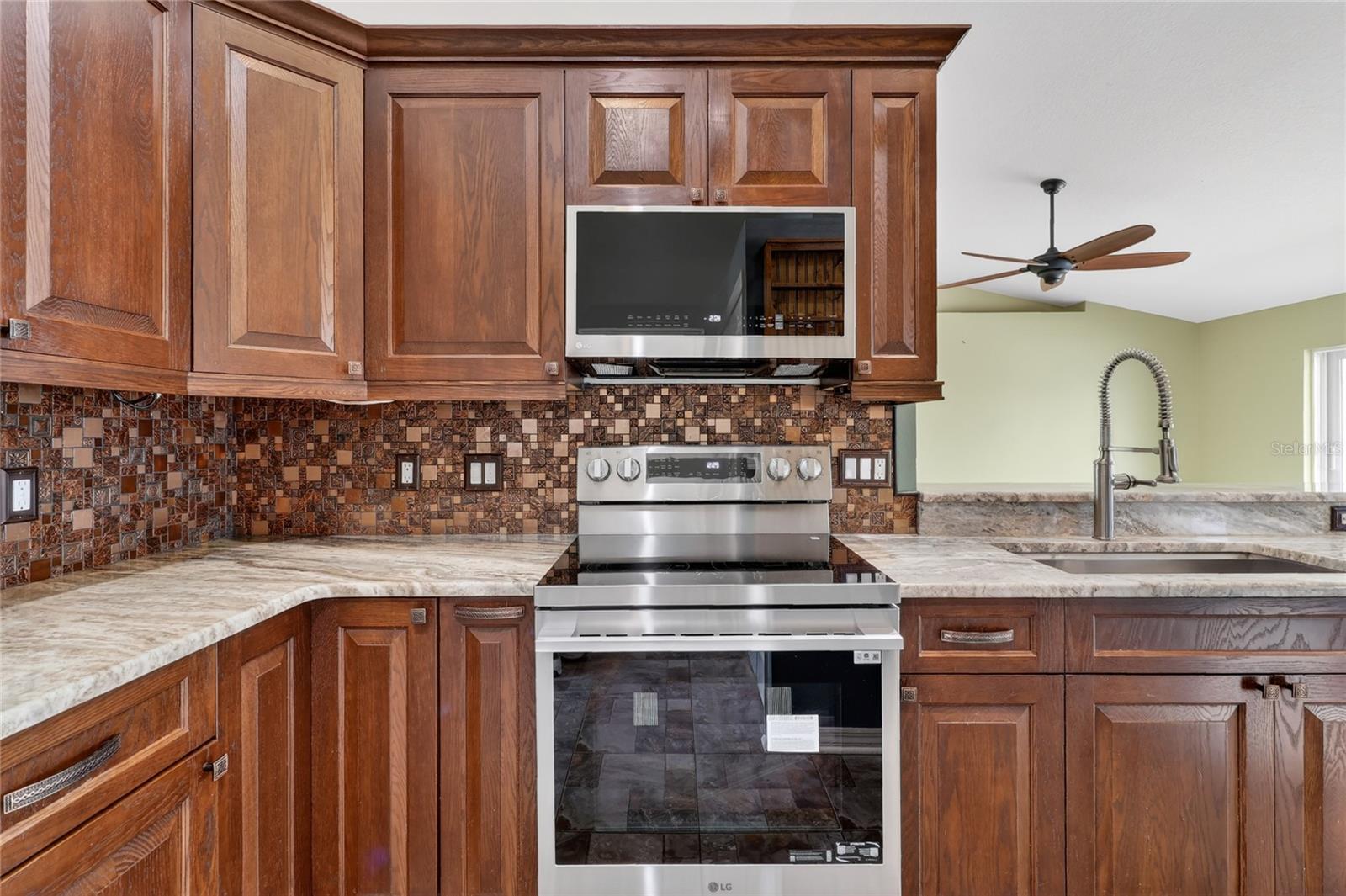 12119 COLONIAL ESTATES LN, RIVERVIEW, FL, 33579