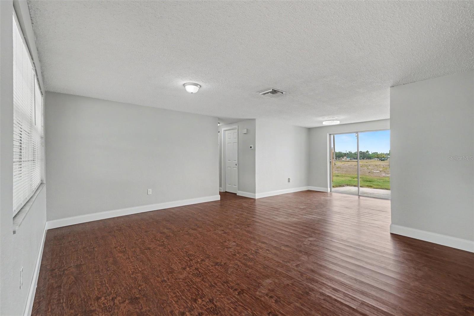 7037 MAGNOLIA VALLEY DR, NEW PORT RICHEY, FL, 34653