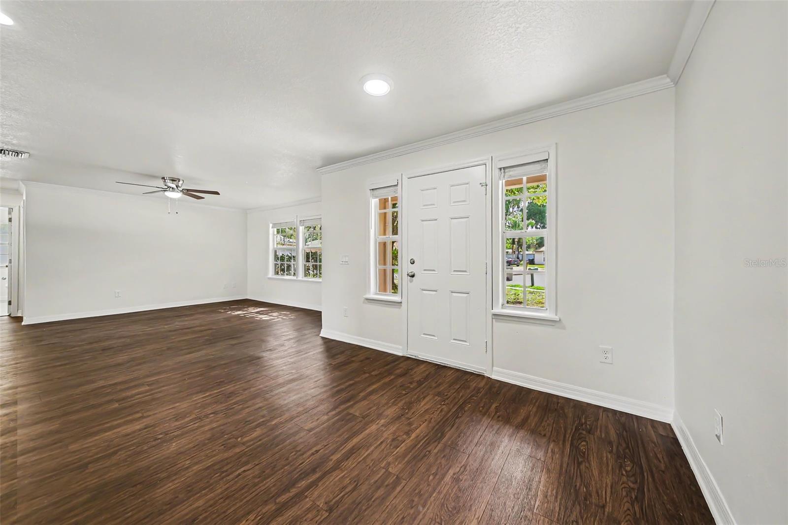 245 E OAK RUN CT, APOPKA, FL, 32703