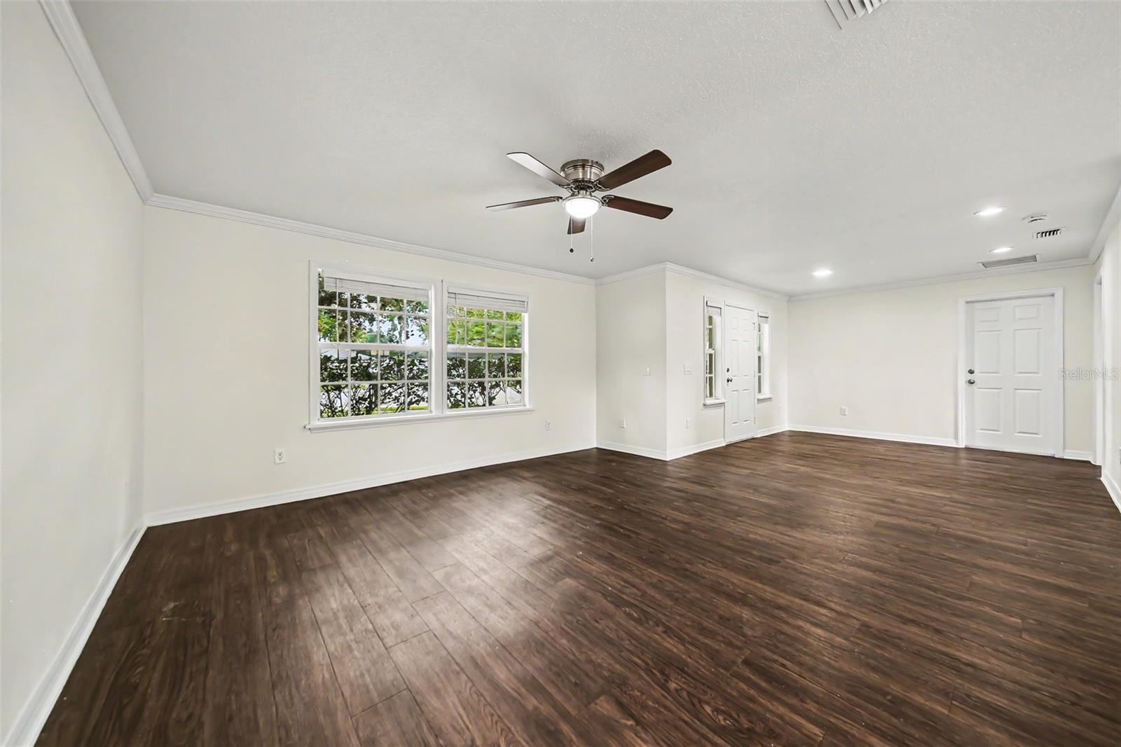 245 E OAK RUN CT, APOPKA, FL, 32703