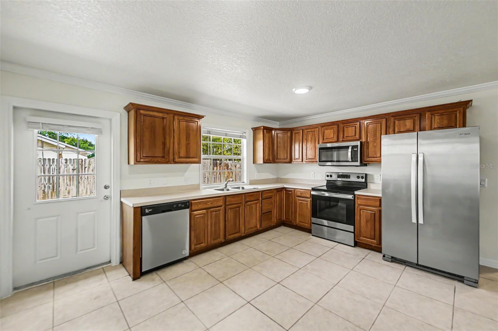 245 E OAK RUN CT, APOPKA, FL, 32703