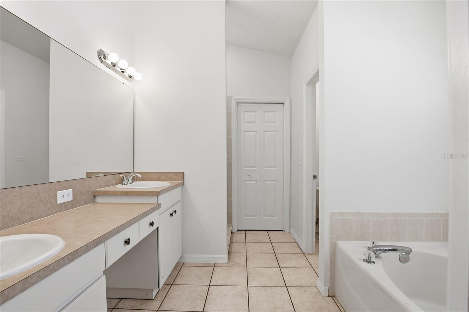22611 RODERICK DR, LAND O LAKES, FL, 34639