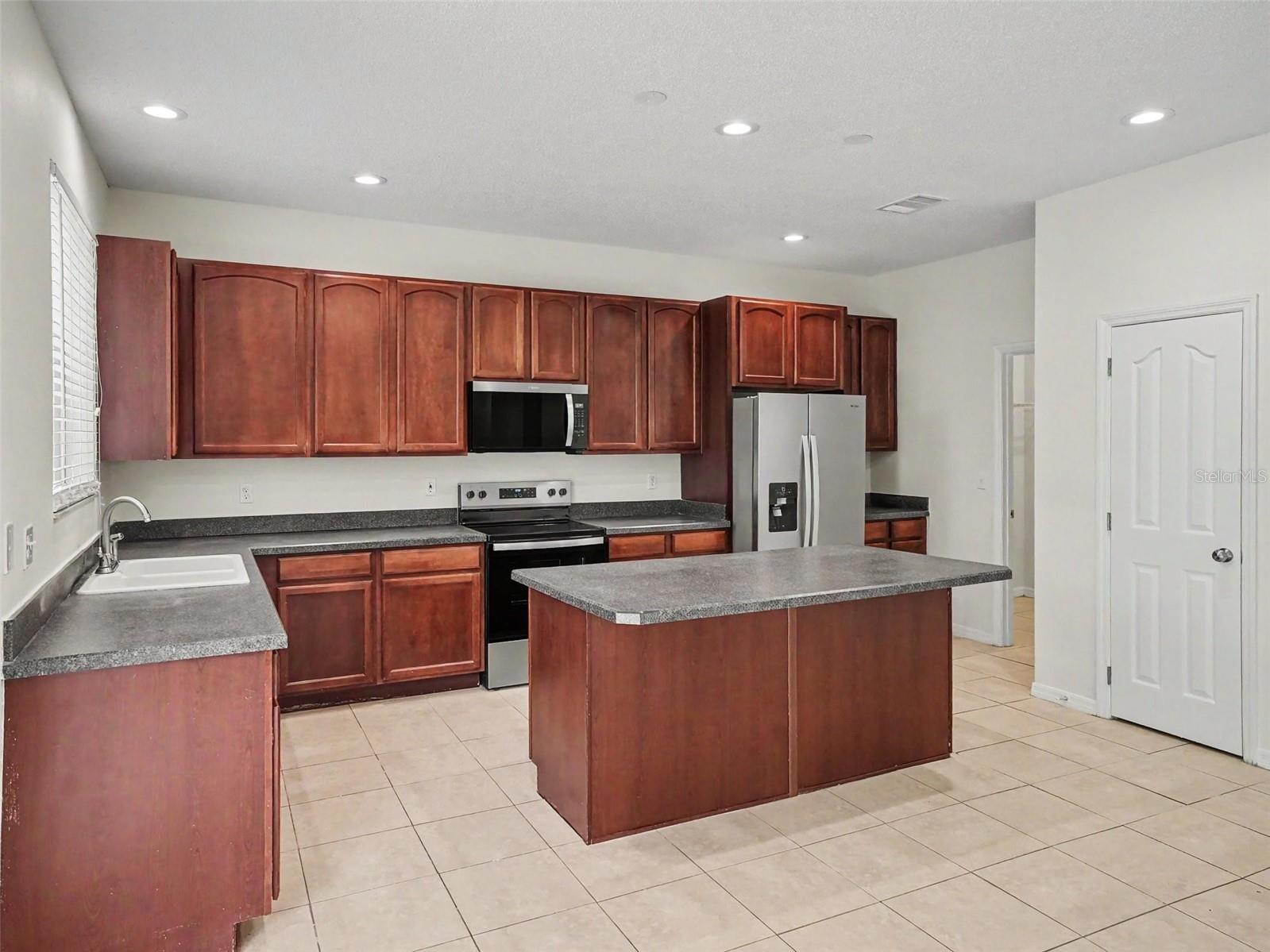 15157 S PERDIDO DR, ORLANDO, FL, 32828