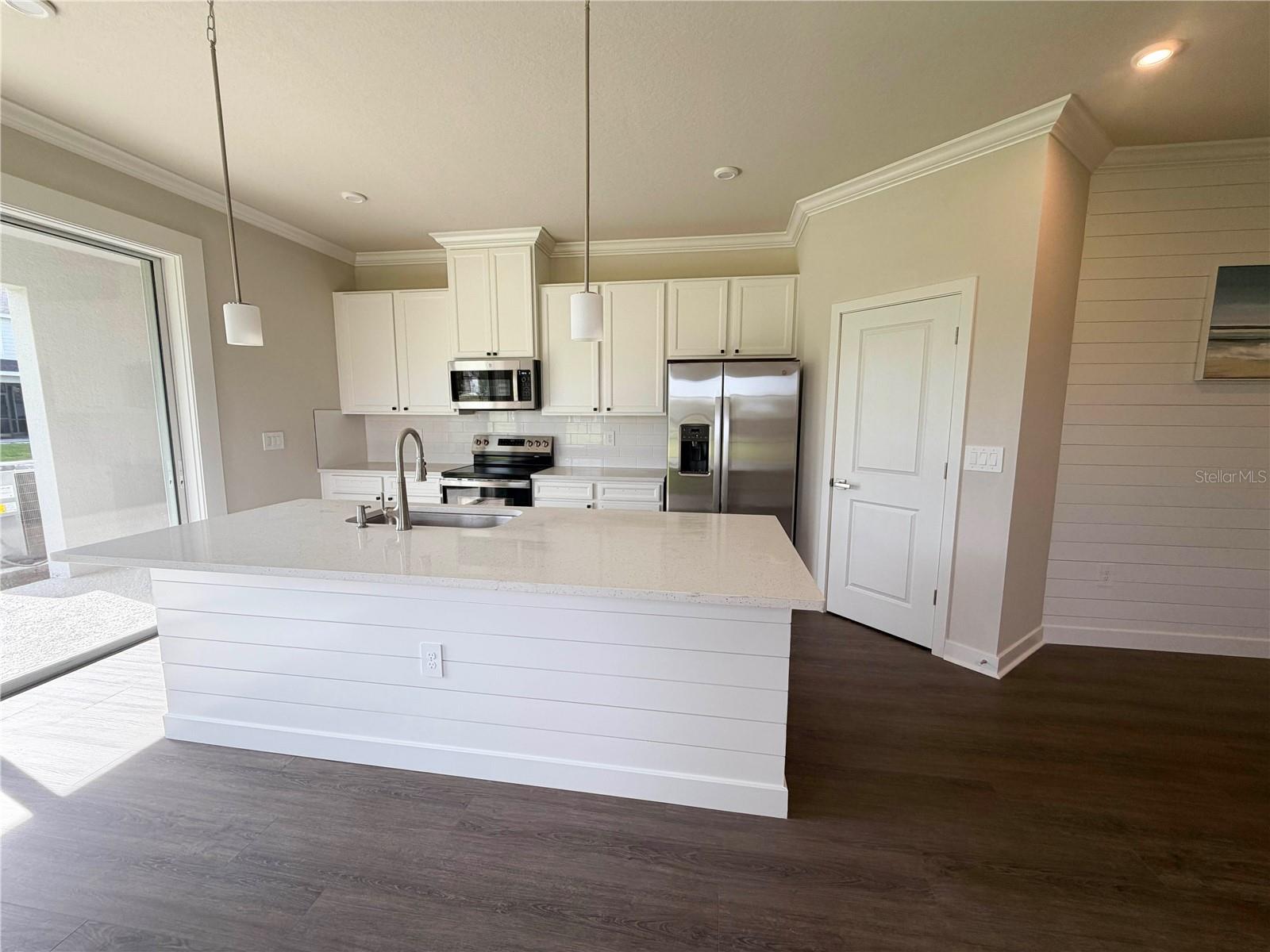 12335 AMBER CREEK CIR, LAKEWOOD RANCH, FL, 34211