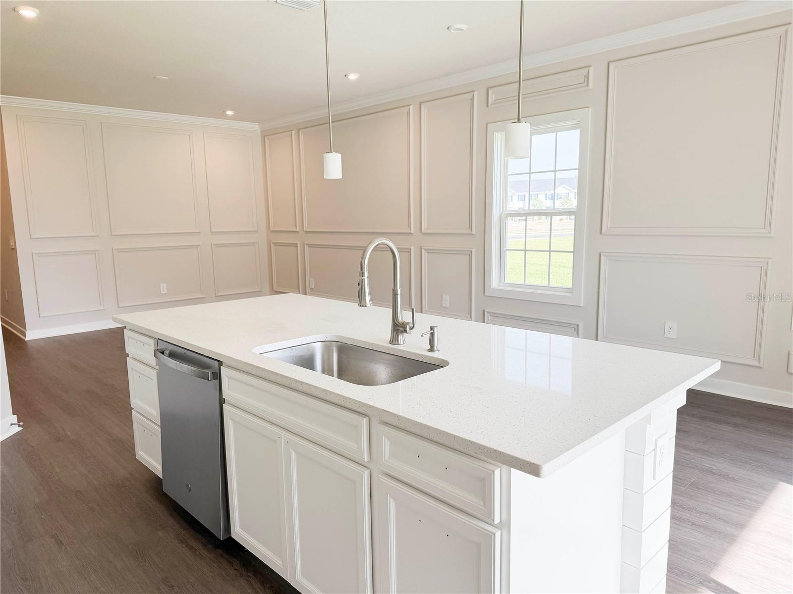 12335 AMBER CREEK CIR, LAKEWOOD RANCH, FL, 34211