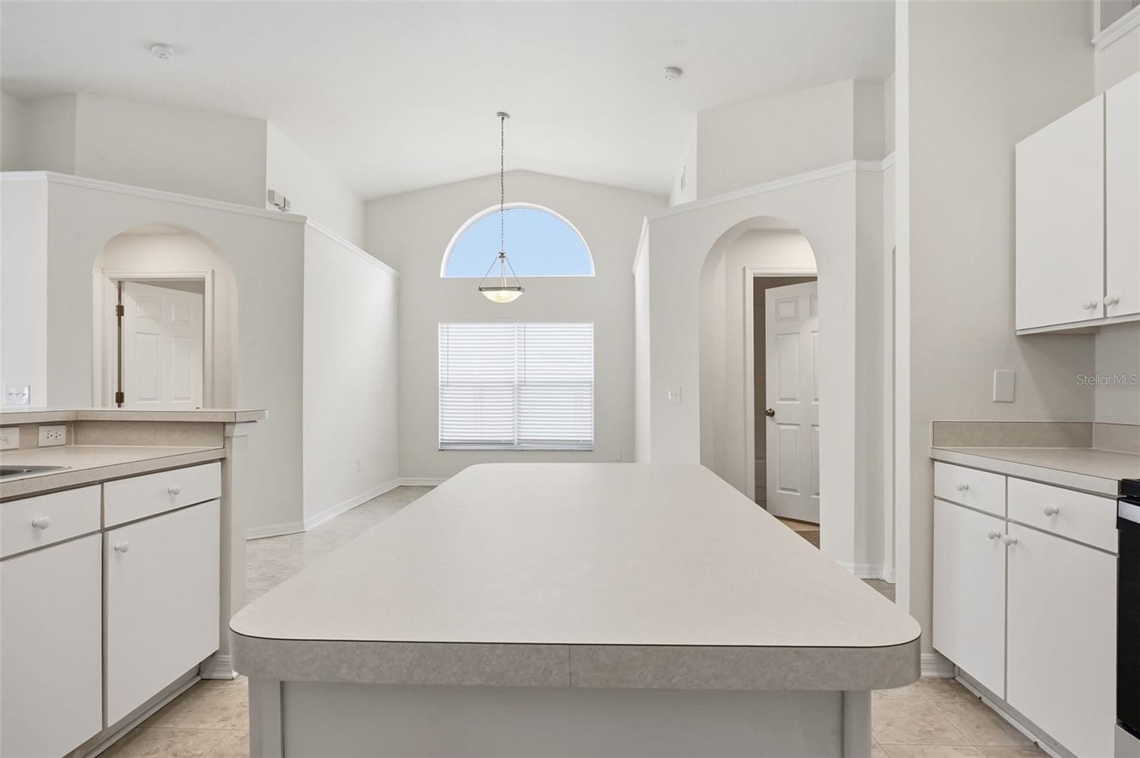 5152 NEW SAVANNAH CIR, WESLEY CHAPEL, FL, 33545