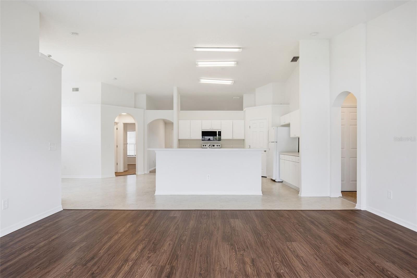 5152 NEW SAVANNAH CIR, WESLEY CHAPEL, FL, 33545