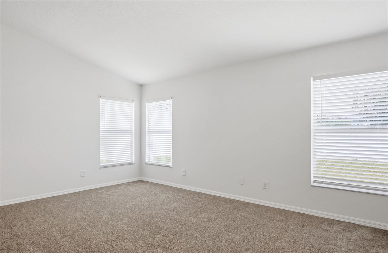 5152 NEW SAVANNAH CIR, WESLEY CHAPEL, FL, 33545